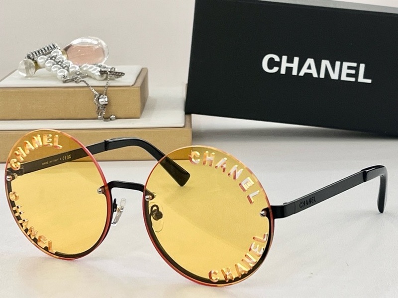 Chanel Sunglasses 252